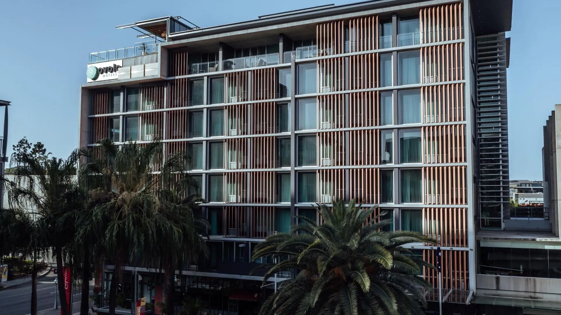 Where to Stay Near Story Bridge: 4 Design Hotels Worth Booking