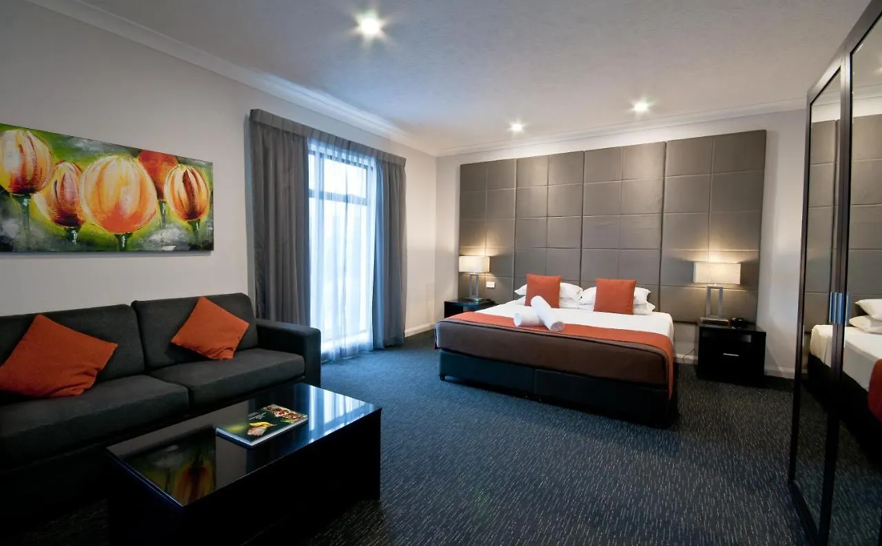4 Smart Central Hotels Near Cairns Flecker Botanic Gardens
