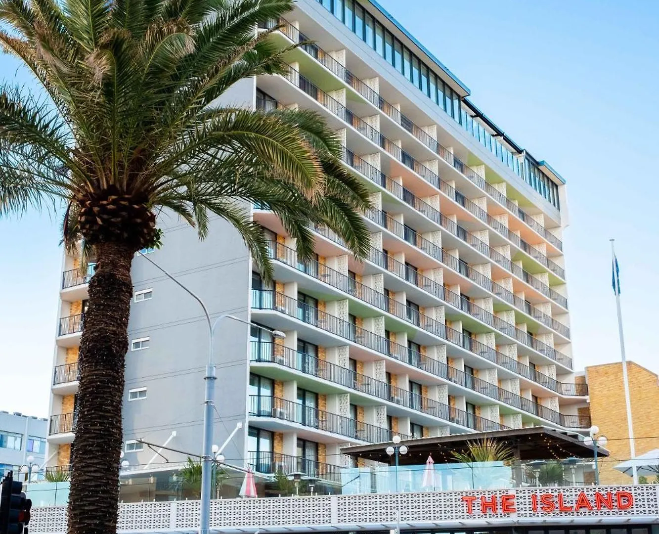 6 Romantic Hotels in Surfers Paradise Worth Booking