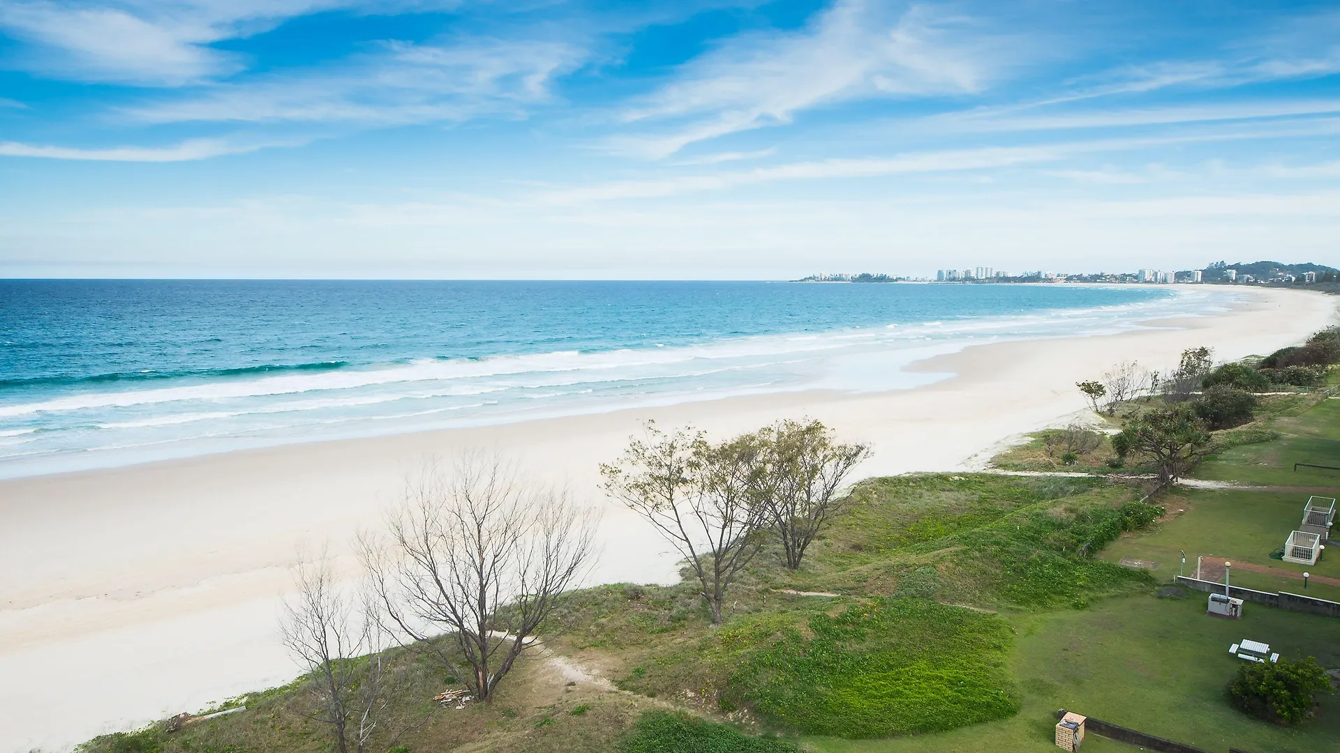 4 Airport Hotels in Tugun That Put You Steps From the Beach