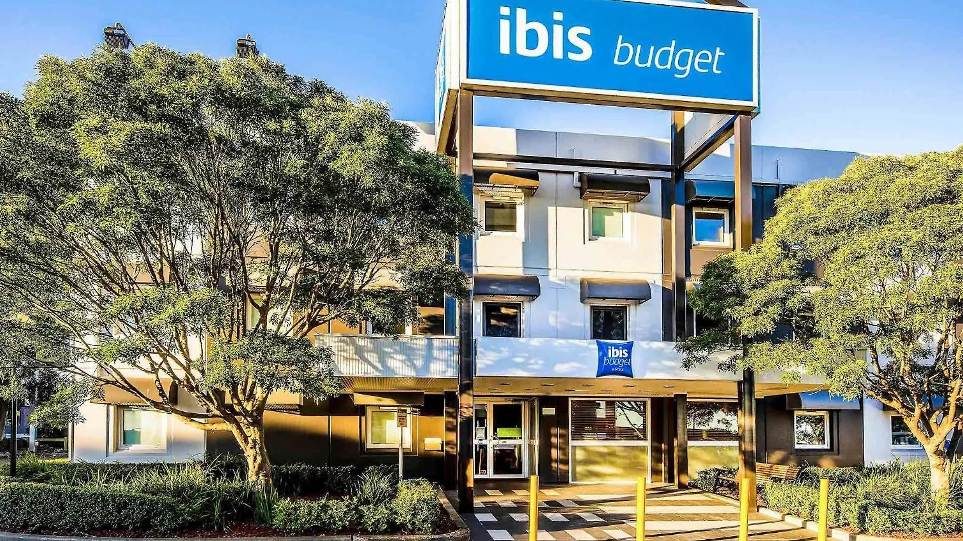 15 Smart Airport Hotels Near Central Park Sydney Worth Booking