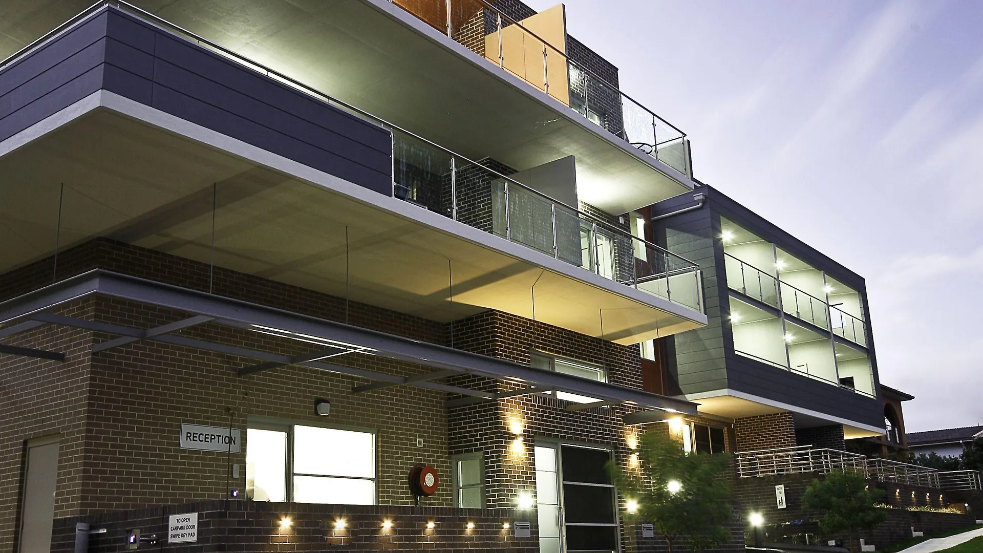Where to Stay Near Blackbutt Reserve: 12 Family Hotels Reviewed