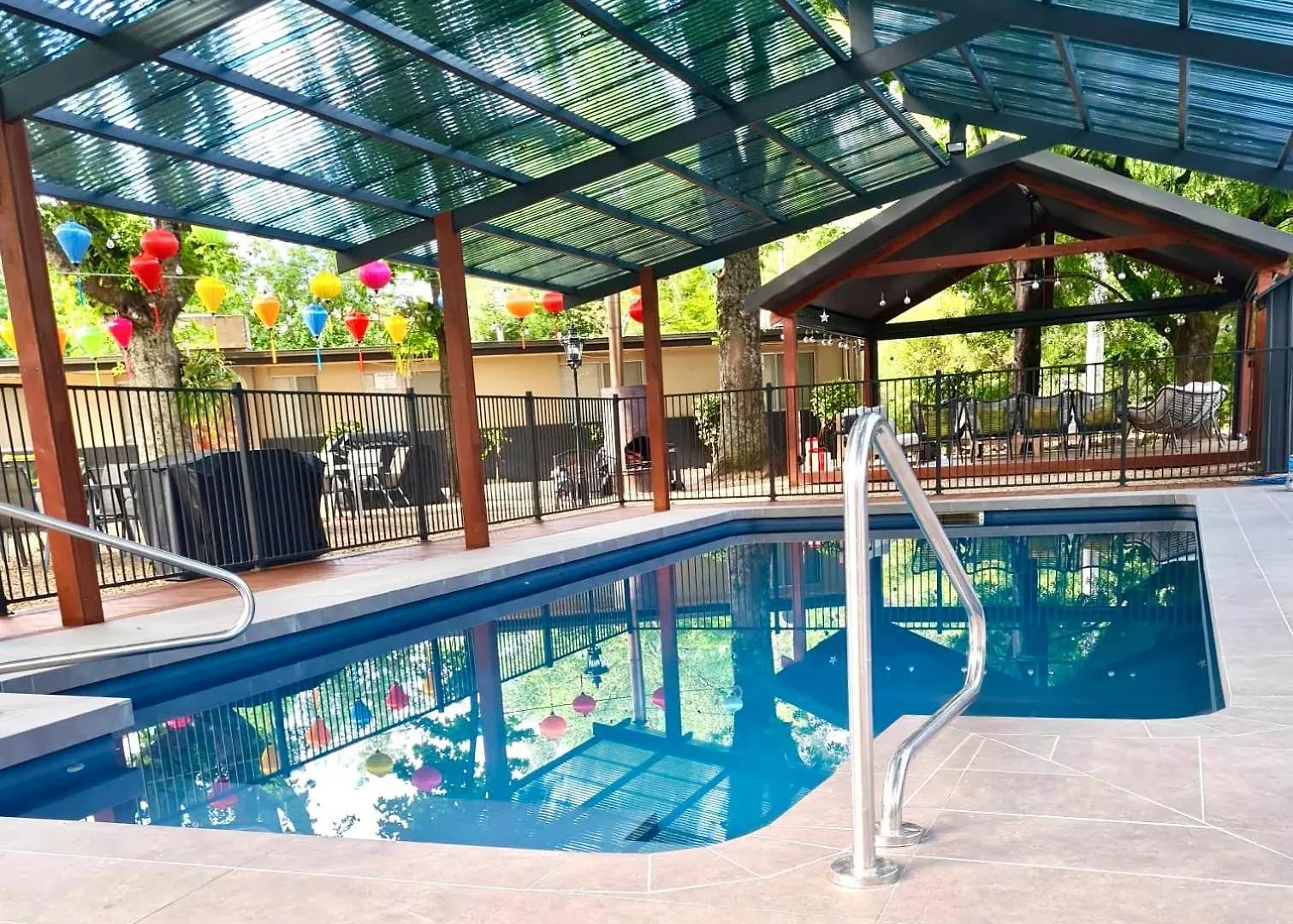 Staying In Bright: 4 Family-Friendly Hotels Compared