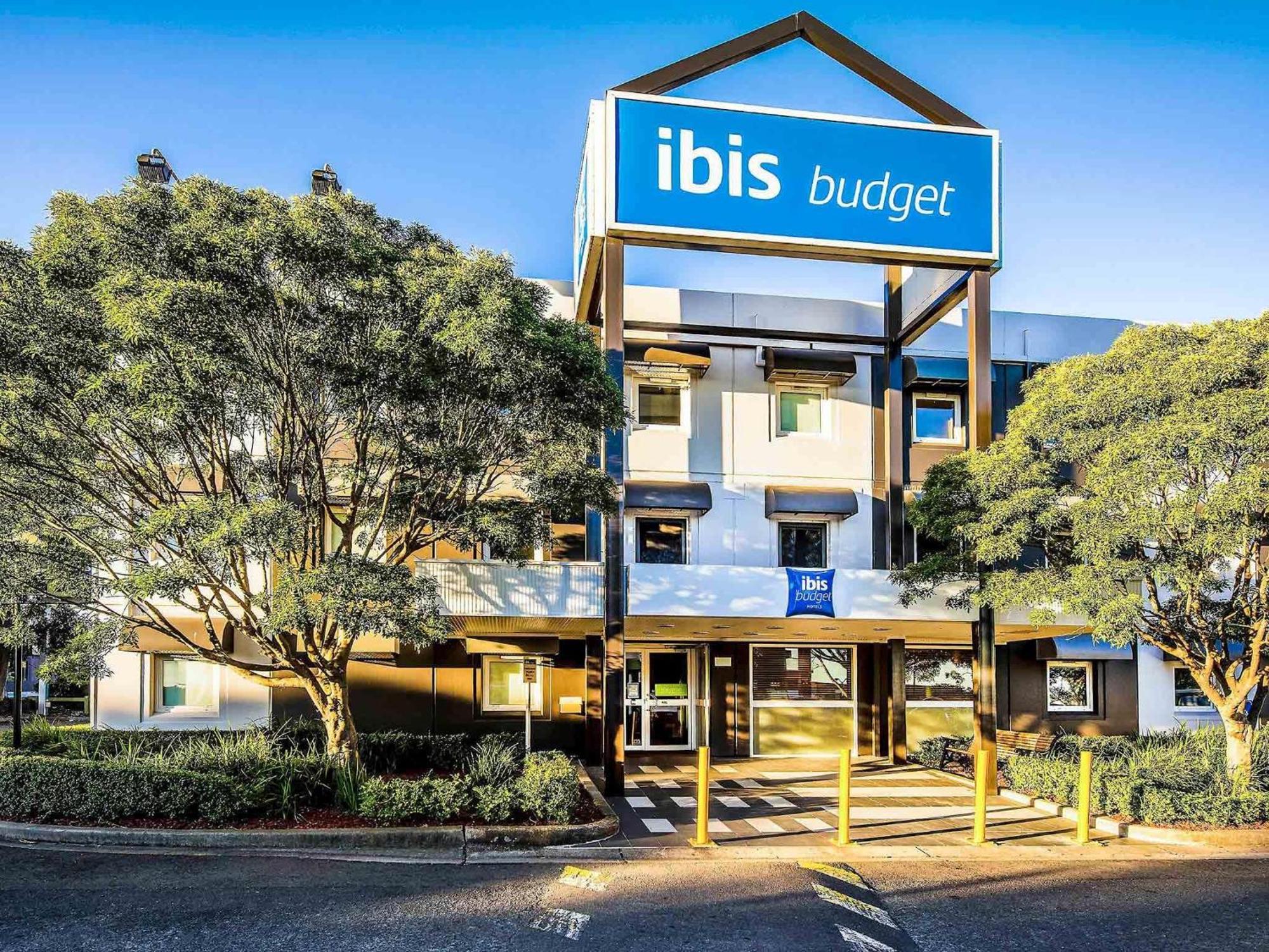 15 Smart Airport Hotels Near Central Park Sydney Worth Booking