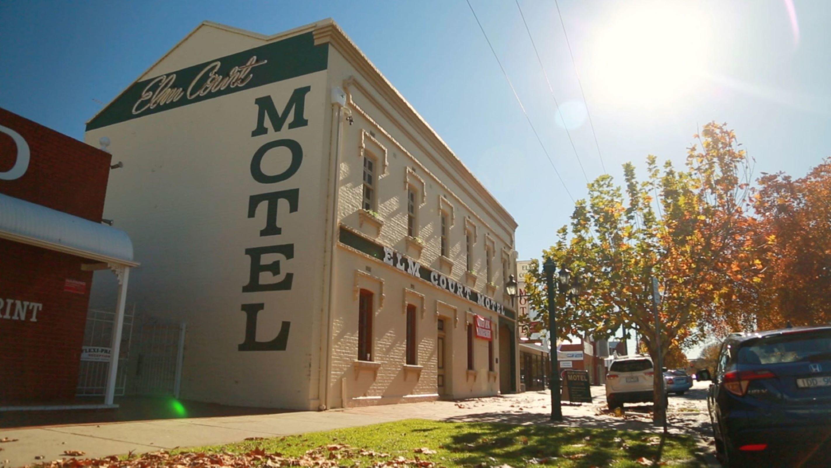 12 Smart Airport Hotels Near The Army Museum Bandiana