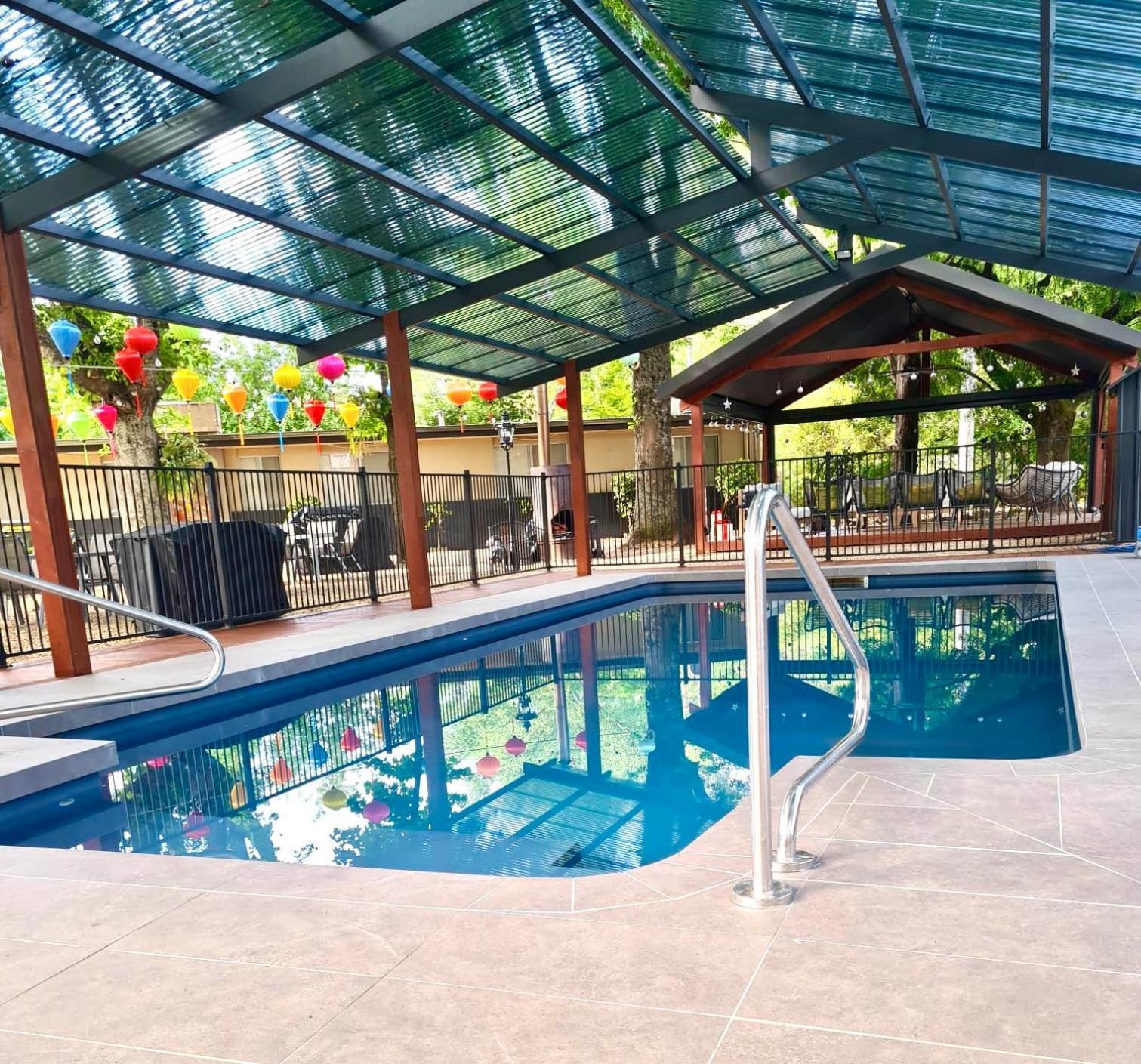 Staying In Bright: 4 Family-Friendly Hotels Compared